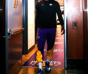 开云体育- 詹姆斯在德国队比赛中逆转,出色防守引发热议的是谁 