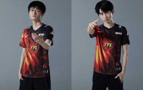 开云-包含Doinb回归赛场，败北首场状态亮眼，FPX观众沸腾！的词条