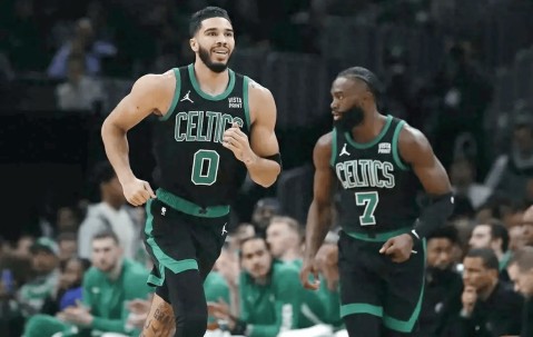 开云-包含塔图姆迎来十二赛季高光表现，掘金球迷沸腾！的词条