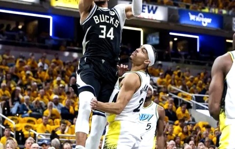 Kaiyun-包含字母哥重要时刻出色防守，G2带队取胜！全场沸腾不已的词条